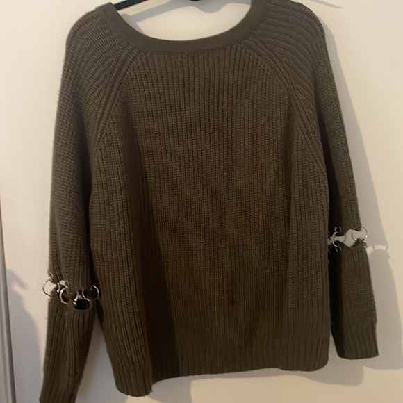 Kaki Green top medium with rings - Picture 4 of 5